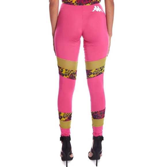 Authentic DELANI GRAPHIK Cheetah Leggings - Picture 2 of 12